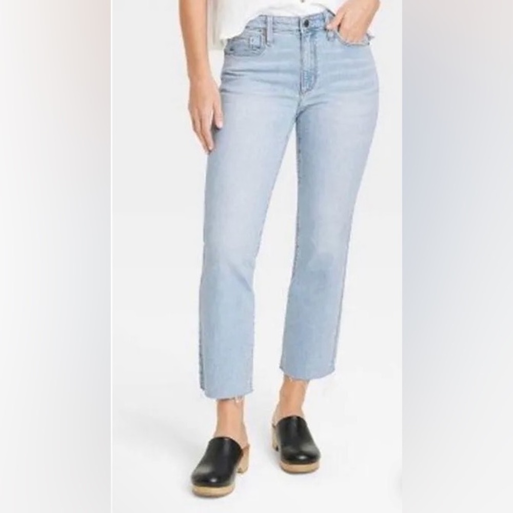 NWT Universal Threads blue jeans. Size 14L
